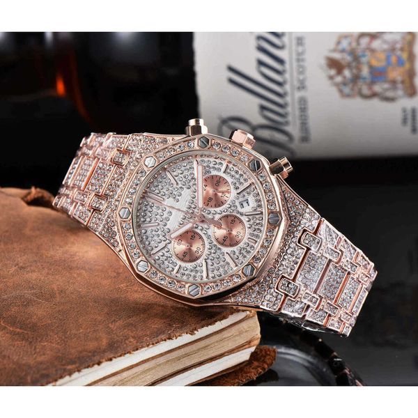 2024 Stainless Steel Full Diamond Men's and Women's Quartz 3-pin Calendar Watch, Blue
2024 Stainless Steel Full Diamond Men's and Women's Quartz 3-pin Calendar Watch, Blue