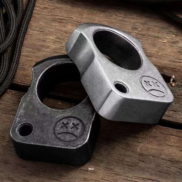 

Outdoor defense ring fastener EDC tool large finger hole head Round metal knuckle rag fastener automotive glass parts