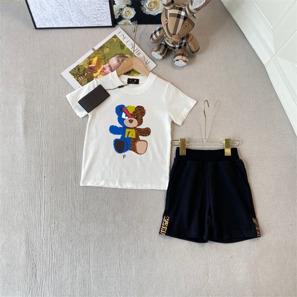 New Luxury Brand Baby Suit Designer Two-piece Short Sleeve Letter Suit Men's and Women's High-grade Children's Short Sleeve Sportswear Size 90cm-150cm B2, Navy blue
New Luxury Brand Baby Suit Designer Two-piece Short Sleeve Letter Suit Men's and Women's High-grade Children's Short Sleeve Sportswear Size 90cm-150cm B2, Navy blue