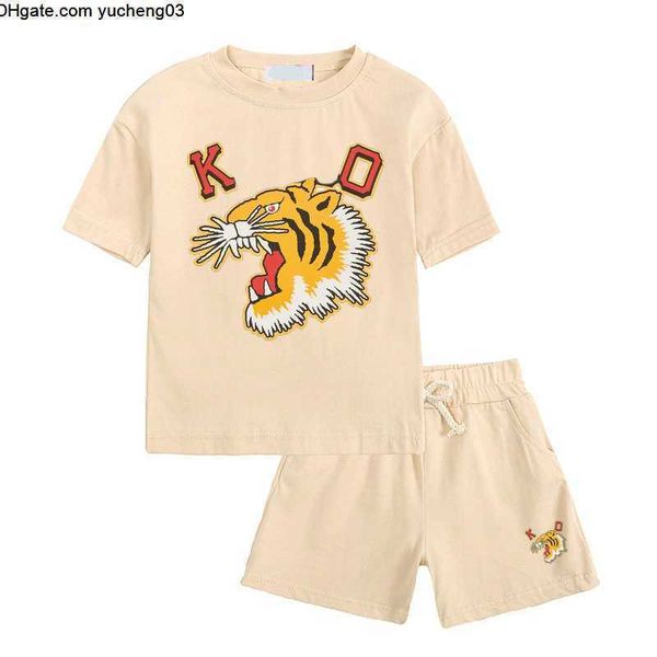 Stock Kids in T Shirt Summer Baby Clothes Short Seleeve Letter Printed Kid Designer Tees Tops Boys Girls Tshirts Clothing Chidlren Comfortable Casual Sports, Brown
Stock Kids in T Shirt Summer Baby Clothes Short Seleeve Letter Printed Kid Designer Tees Tops Boys Girls Tshirts Clothing Chidlren Comfortable Casual Sports, Brown