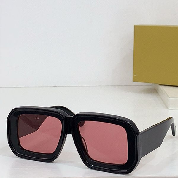 Designer Paulas Ibiza Dive In Mask Sunglasses Classics Shiny Black High Quality Thick Plate Irregular 40064 Avant Garde Style For Men Womens Fashion Eyewear
Designer Paulas Ibiza Dive In Mask Sunglasses Classics Shiny Black High Quality Thick Plate Irregular 40064 Avant Garde Style For Men Womens Fashion Eyewear