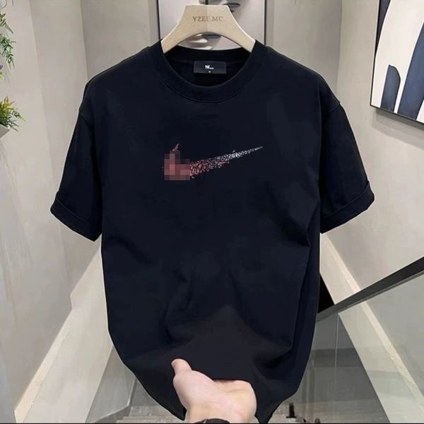 Men and women with the same T-shirt short-sleeved summer new lightweight luxury minimalist design print round neck fashion tide versatile, Black
Men and women with the same T-shirt short-sleeved summer new lightweight luxury minimalist design print round neck fashion tide versatile, Black