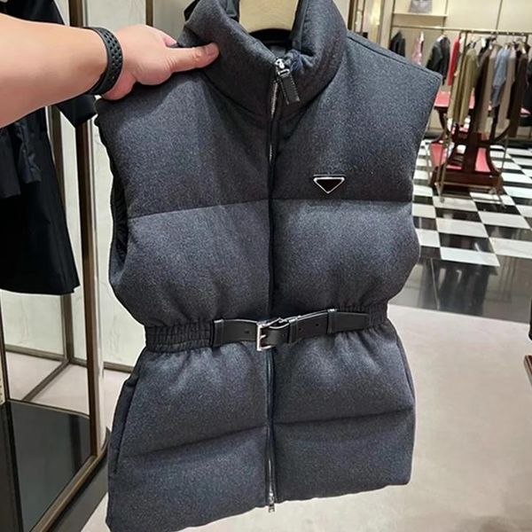 Designer Womens Jacket Down Jackets Womens Vests Hooded Short vest Draw rope Integrated new fur and leather Embroidery, Sandybrown
Designer Womens Jacket Down Jackets Womens Vests Hooded Short vest Draw rope Integrated new fur and leather Embroidery, Sandybrown