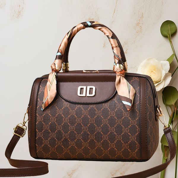 Factory sales women handbag elegant retro old color handbags sweet elegant ribbon women shoulder bag simple atmospheric letters leather messenger bag 0915#, Image color-0915#
Factory sales women handbag elegant retro old color handbags sweet elegant ribbon women shoulder bag simple atmospheric letters leather messenger bag 0915#, Image color-0915#