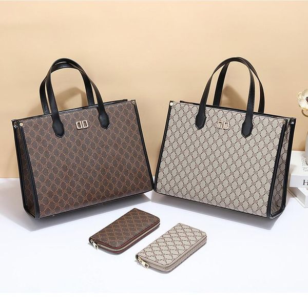 Factory sales women's handbags large capacity two piece retro tote bag classic letter printing women's shoulder bag wear-resistant padded leather handbag 1122#, Image colors-1122#
Factory sales women's handbags large capacity two piece retro tote bag classic letter printing women's shoulder bag wear-resistant padded leather handbag 1122#, Image colors-1122#