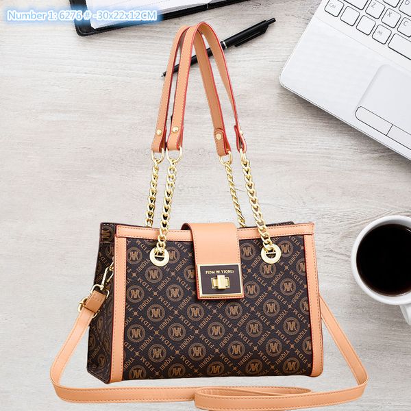 Factory sales womens shoulder bag elegant fan retro printed chain bag sweet ribbon bow women handbag large embossed leather messenger bag 6276#, Image color
Factory sales womens shoulder bag elegant fan retro printed chain bag sweet ribbon bow women handbag large embossed leather messenger bag 6276#, Image color