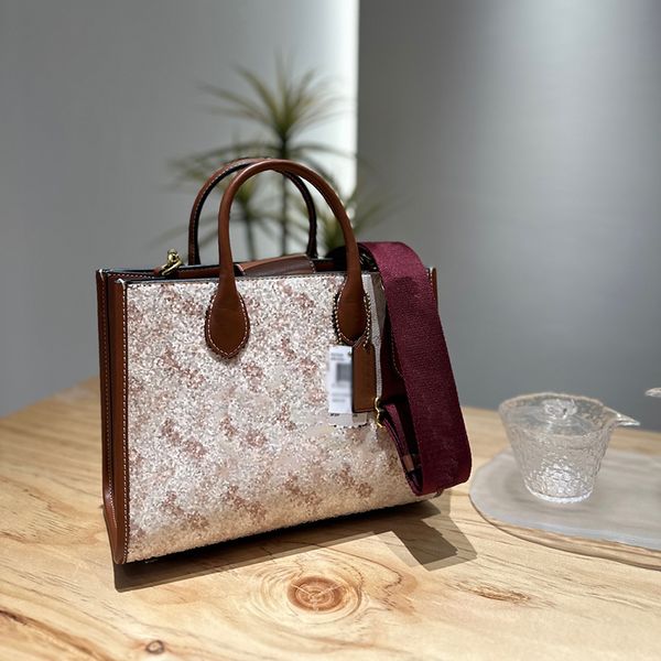 Designer bag Totes Bucket bag luxury Shoulder crossbody Bag Womens Classic carriage print single large capacity shopping bag artwork Genuine Leather Beach bag, Color 1
Designer bag Totes Bucket bag luxury Shoulder crossbody Bag Womens Classic carriage print single large capacity shopping bag artwork Genuine Leather Beach bag, Color 1