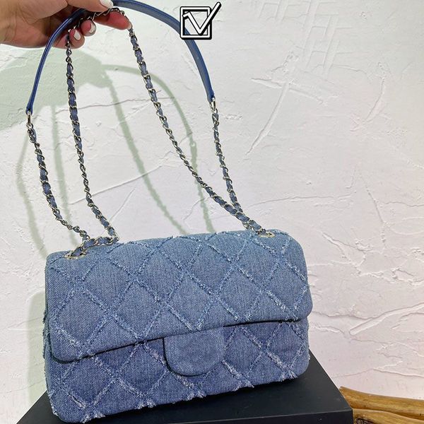 Designers bags Women Camellia Shoulder bag Vintage bag Handbags Chain bag Messenger Clutch Flap crossbody Wallet lady clutch Fortune bag 25m, Blue
Designers bags Women Camellia Shoulder bag Vintage bag Handbags Chain bag Messenger Clutch Flap crossbody Wallet lady clutch Fortune bag 25m, Blue