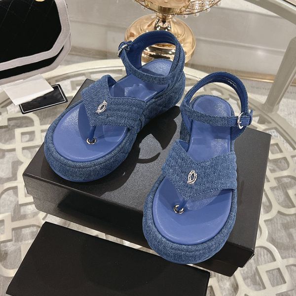 25ss Womens Thong Sandal Designer Sheepskin/Denim Ankle Adjustment Buckle Outdoor Casual Shoes Metal Buckle Decorative Womens Flat Heel Platform Mule Beach Shoes, Blue
25ss Womens Thong Sandal Designer Sheepskin/Denim Ankle Adjustment Buckle Outdoor Casual Shoes Metal Buckle Decorative Womens Flat Heel Platform Mule Beach Shoes, Blue