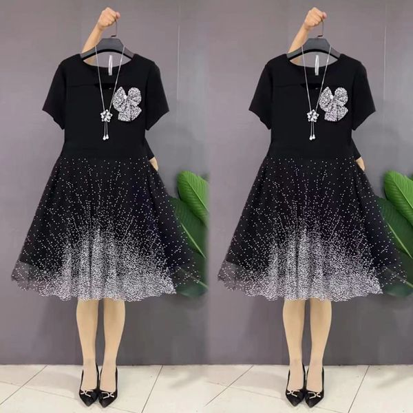 

Designer pluss-size mesh dress Summer midlength dress Simple temperament artistic personality Street splicing diamond flower bow pearl stand round neck dress Q12, Black