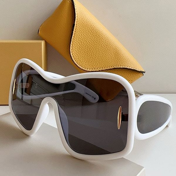 Fashion Designer Square Mask Sunglasses 40121I Oversized Gradient Glasses Womens Mens Top quality Durable Outdoor Sports Protective Popular Goggles
Fashion Designer Square Mask Sunglasses 40121I Oversized Gradient Glasses Womens Mens Top quality Durable Outdoor Sports Protective Popular Goggles