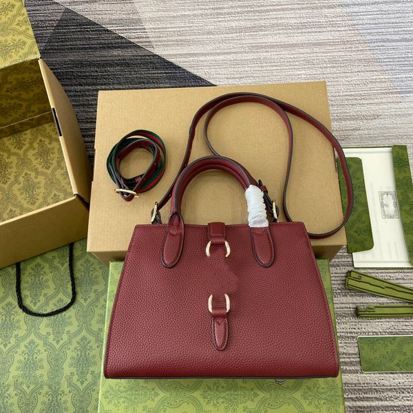 2024 Bag Designer Shoulder Chain Bags Jackie Removable shoulder strap Handbag Versatile Large Capacity Portable Cross Body Messenger Leather Purse, Red
2024 Bag Designer Shoulder Chain Bags Jackie Removable shoulder strap Handbag Versatile Large Capacity Portable Cross Body Messenger Leather Purse, Red