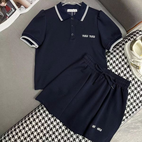 skirt pants set women designer clothes miumi clothes Exquisite embroidered letter logo polo shirt short sleeved two piece sets, Navy
skirt pants set women designer clothes miumi clothes Exquisite embroidered letter logo polo shirt short sleeved two piece sets, Navy