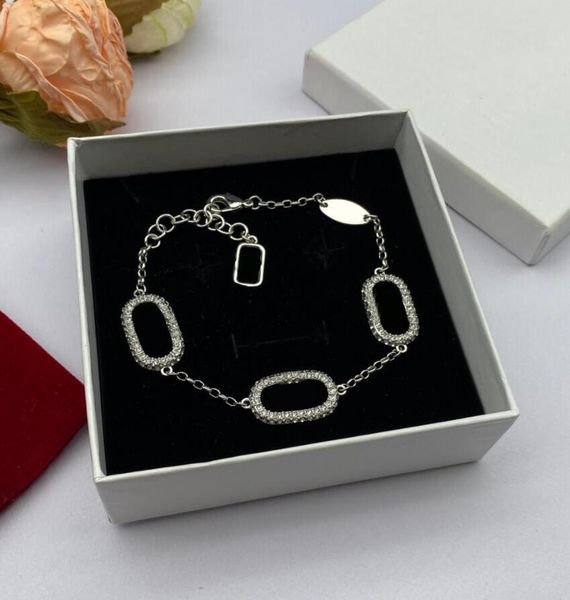 High Quality Bracelets Fashion Letters Women Bangle Wristband Cuff Chain Designer Jewelry Crystal 18K Gold Plated Stainless steel Wedding Lovers Gift 10A
High Quality Bracelets Fashion Letters Women Bangle Wristband Cuff Chain Designer Jewelry Crystal 18K Gold Plated Stainless steel Wedding Lovers Gift 10A