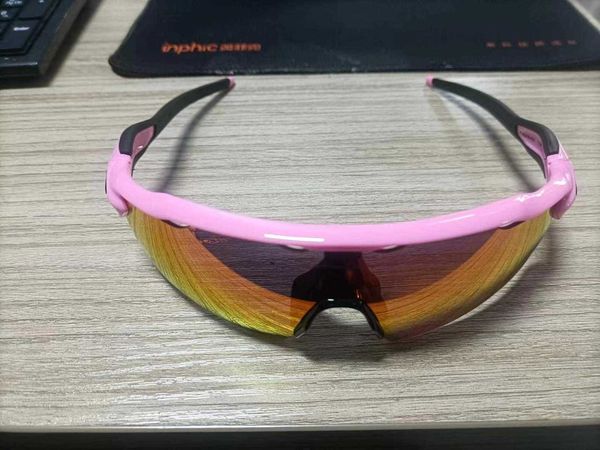Luxury Oaklesy Mens Sun glasses Cycle Sports Sunglasses Designer Womens Riding Outdoor Cycling Polarized MTB Bike Goggles J6R8# a8541 TABB
Luxury Oaklesy Mens Sun glasses Cycle Sports Sunglasses Designer Womens Riding Outdoor Cycling Polarized MTB Bike Goggles J6R8# a8541 TABB