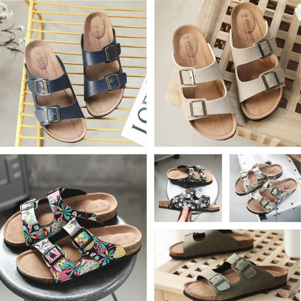 Slides Clogs Clog Slippers Sandals Designer Men Women Flip Flops Buckle Stock Sliders Fur Cowhide Outdoor Shoe Birkin Stocks Shoes 612 S S, Silver
Slides Clogs Clog Slippers Sandals Designer Men Women Flip Flops Buckle Stock Sliders Fur Cowhide Outdoor Shoe Birkin Stocks Shoes 612 S S, Silver