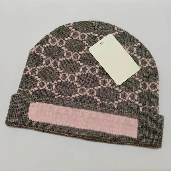 Wholesale Beanie designer brimless hats, luxurious and versatile knitted hats, warm letter triangle design hats, Christmas gifts, high-quality hats h5, Coffee
Wholesale Beanie designer brimless hats, luxurious and versatile knitted hats, warm letter triangle design hats, Christmas gifts, high-quality hats h5, Coffee