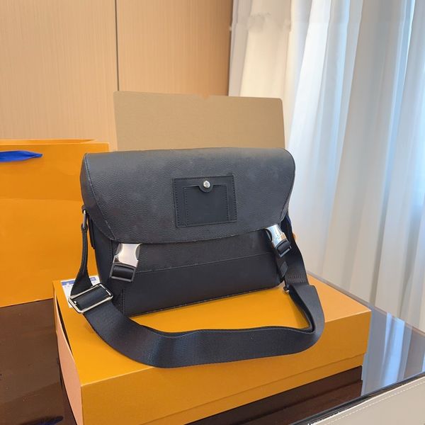 2024 Pattern large size fashion trend All-in-one casual drum metal high quality travel party bag, Deep brown
2024 Pattern large size fashion trend All-in-one casual drum metal high quality travel party bag, Deep brown