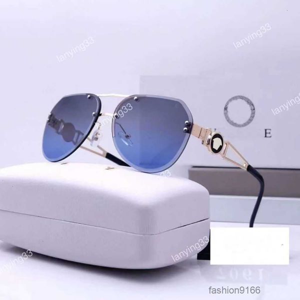 Designer Versage Sunglass Cycle Luxurious Fashion Sunglasses Metal Trend Colorful Coated Mens Womens Vintage Baseball Sport Summer Polarize Medussa HU8 419B8
Designer Versage Sunglass Cycle Luxurious Fashion Sunglasses Metal Trend Colorful Coated Mens Womens Vintage Baseball Sport Summer Polarize Medussa HU8 419B8