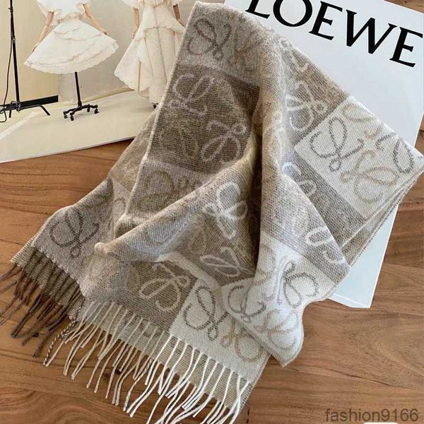 

Scarves same Stars jacquard checkerboard autumn and winter fashion temperament warm tassel cashmere scarf Rowe shawl