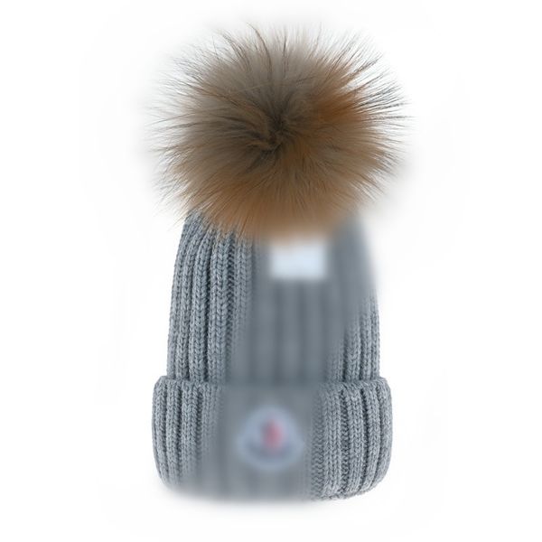 Designer beanie winter hat mens cap Italian trendy warm hat winter new knitted wool hat luxury knitted hat official website version f19
Designer beanie winter hat mens cap Italian trendy warm hat winter new knitted wool hat luxury knitted hat official website version f19