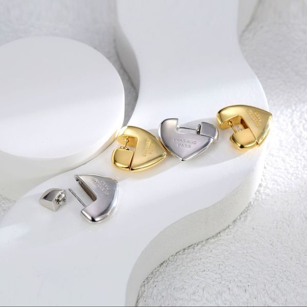 Personalised fashion geometric love heart notch earrings women 925 silver pin women earrings luxury delicate nail earrings holiday gifts available wholesale
Personalised fashion geometric love heart notch earrings women 925 silver pin women earrings luxury delicate nail earrings holiday gifts available wholesale