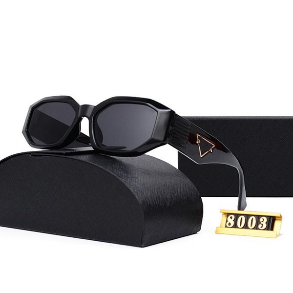 Designer Sunglasses Women Classic Mens Sunglasses Side Letters Sun glass Triangle Sign Goggle Adumbral Luxury Eyeglasses Outdoor Beach
Designer Sunglasses Women Classic Mens Sunglasses Side Letters Sun glass Triangle Sign Goggle Adumbral Luxury Eyeglasses Outdoor Beach