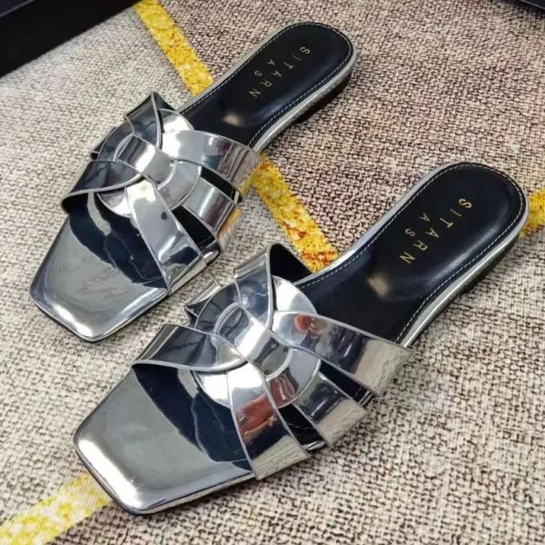 YL Women's Slippers Fashionable Classic Sandals Simple, Comfortable and Breathable Designer Casual Roman Beach Shoes 454523, Grey
YL Women's Slippers Fashionable Classic Sandals Simple, Comfortable and Breathable Designer Casual Roman Beach Shoes 454523, Grey