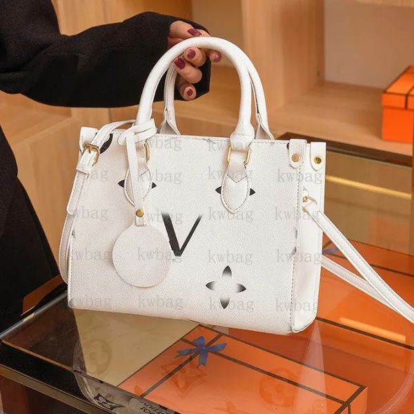 6A designer bag shopping bag shoulder MM High Quality Brand Luxurys mother handbag Fashion Bags Large Tote Bag printing cossbody wallet let #12, Picture color with logo
6A designer bag shopping bag shoulder MM High Quality Brand Luxurys mother handbag Fashion Bags Large Tote Bag printing cossbody wallet let #12, Picture color with logo