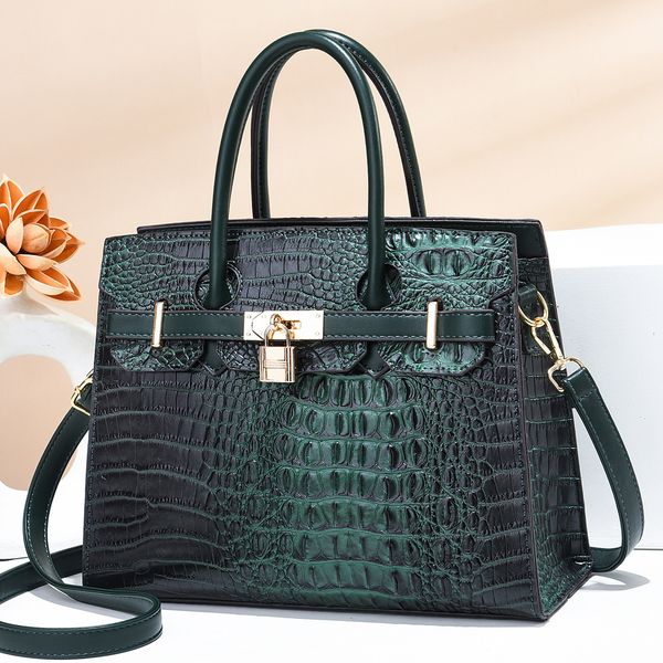 Wholesale ladies shoulder bags elegant embossed leathers handbags large capacity solid color fashion tote bag simple atmosphere crocodile handbag 9988#, Green
Wholesale ladies shoulder bags elegant embossed leathers handbags large capacity solid color fashion tote bag simple atmosphere crocodile handbag 9988#, Green