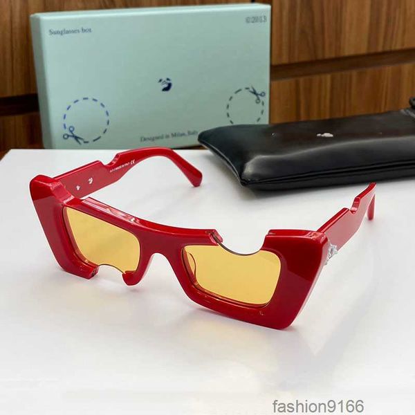 Fashion OFF W sunglasses Luxury Offs White Men Women Designer OERI021 Classic Black Cutout Frame 021 Glasses UV400 Protective Lens Sunglassess Original Box
Fashion OFF W sunglasses Luxury Offs White Men Women Designer OERI021 Classic Black Cutout Frame 021 Glasses UV400 Protective Lens Sunglassess Original Box