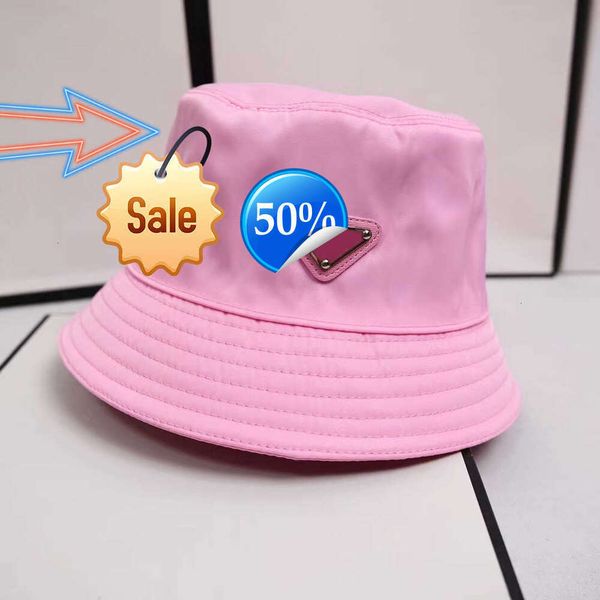 Designers Caps Hats Mens Bonnet Beanie Bucket Hat Womens Baseball Cap Snapbacks Beanies Fedora Fitted Hats Woman Luxurys Design Chapeaux124133111cq2SL5M, Sky blue
Designers Caps Hats Mens Bonnet Beanie Bucket Hat Womens Baseball Cap Snapbacks Beanies Fedora Fitted Hats Woman Luxurys Design Chapeaux124133111cq2SL5M, Sky blue