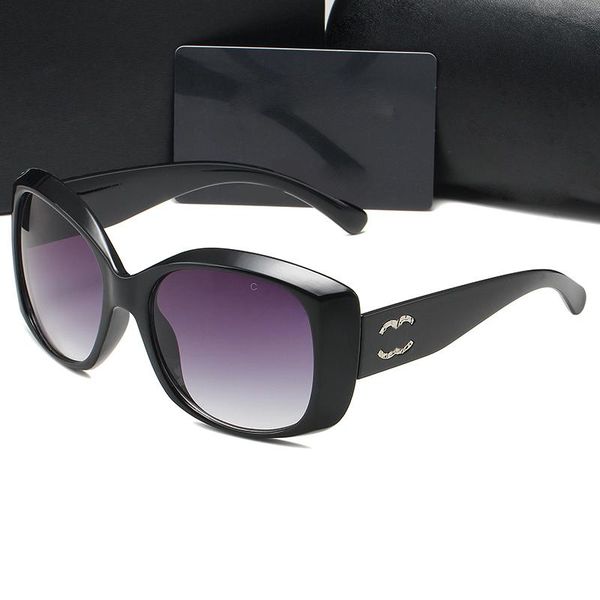 Designer Sunglass Fashion Shades Sunglasses Women Men Sun glass Cool Style Adumbral 4 Color Option
Designer Sunglass Fashion Shades Sunglasses Women Men Sun glass Cool Style Adumbral 4 Color Option