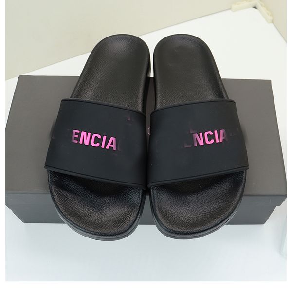 

Fashion Designer slippers Sliders summer beach sandals Wooden flat mules The simple design makes this flat sole a true summer day AAA9982
