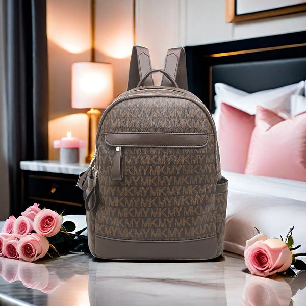 Factory wholesale ladies shoulder bag 3 colors daily Joker printed backpack vertical high-capacity contrast leather handbag simple letter foreign handbags 9105#, Brown
Factory wholesale ladies shoulder bag 3 colors daily Joker printed backpack vertical high-capacity contrast leather handbag simple letter foreign handbags 9105#, Brown