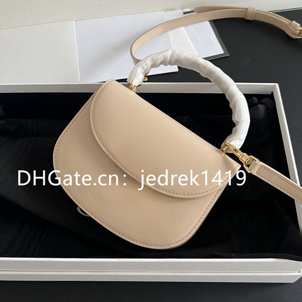 mini Saddle Bag Designer Triomphe crossbody bags lady Cosmetic flip shoulder bag 10A quality cowhide fashion luxury Handbag classic woman Leisure shopping tote, Deep brown
mini Saddle Bag Designer Triomphe crossbody bags lady Cosmetic flip shoulder bag 10A quality cowhide fashion luxury Handbag classic woman Leisure shopping tote, Deep brown