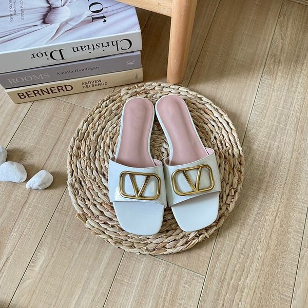 Designer Slippers Summer Sandals Multicolor Slippers Classic Gold Label Luxury Colors Shallow Beach Leisure Indoor Accessories Slippers, #2
Designer Slippers Summer Sandals Multicolor Slippers Classic Gold Label Luxury Colors Shallow Beach Leisure Indoor Accessories Slippers, #2