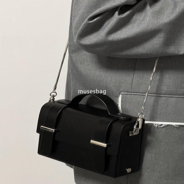 Street trend high-quality new niche design mailman bag fashionable and versatile small square bag shoulder bag crossbody bag Cambridge bag, Black
Street trend high-quality new niche design mailman bag fashionable and versatile small square bag shoulder bag crossbody bag Cambridge bag, Black