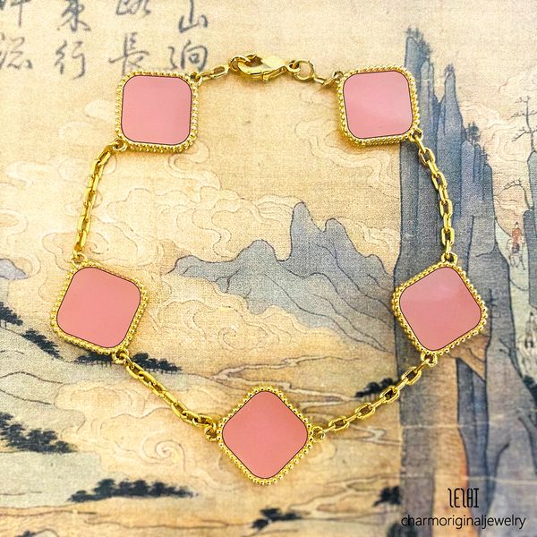 vanclef bracelet clover bracelet classic designer charm bracelet four leaf clover bangle white red blue agate shell gold silver charm bracelets luxury jewelry
vanclef bracelet clover bracelet classic designer charm bracelet four leaf clover bangle white red blue agate shell gold silver charm bracelets luxury jewelry