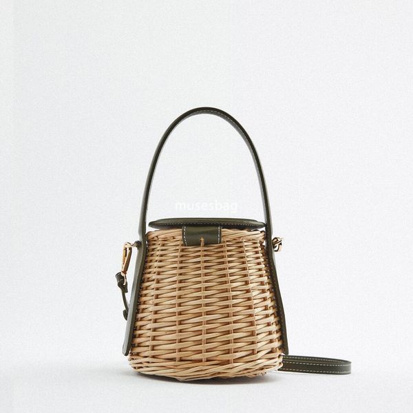 New high-end fashion woven bucket bag leisure beach shoulder bag outdoor carrying crossbody bag special bag, Army green
New high-end fashion woven bucket bag leisure beach shoulder bag outdoor carrying crossbody bag special bag, Army green