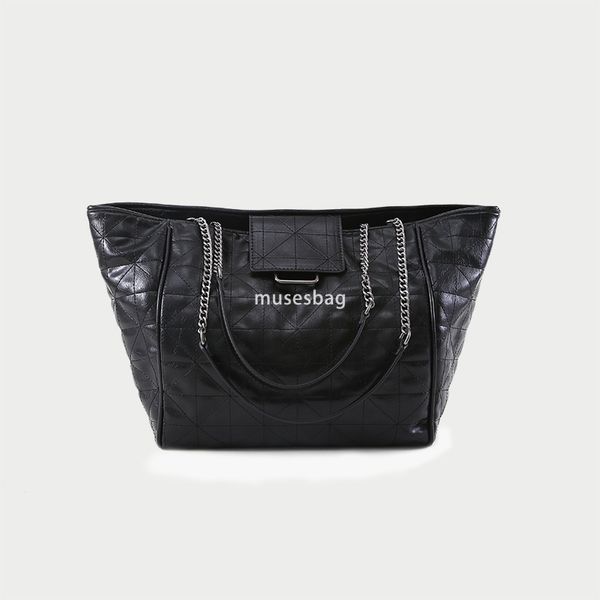Designer Women's PU High Quality Fashion Vintage Chain High end Shoulder Bag Versatile Classic Multi functional Handheld Large Capacity Tote Bag, Black
Designer Women's PU High Quality Fashion Vintage Chain High end Shoulder Bag Versatile Classic Multi functional Handheld Large Capacity Tote Bag, Black