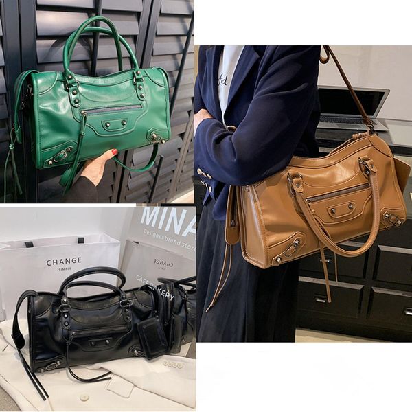 Factory wholesale shoulder bags 8 colors cool rivet punk tote bag large capacity solid color Joker handbag this year popular padded leather fashion backpack 7305#, Beige
Factory wholesale shoulder bags 8 colors cool rivet punk tote bag large capacity solid color Joker handbag this year popular padded leather fashion backpack 7305#, Beige