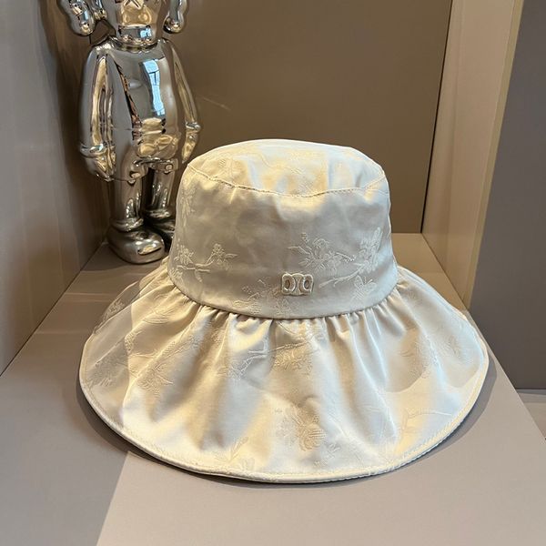 Womens Wide Brim Hats Designer Bucket Hat for Women Frayed Cap Hundred Versatile Hundred Versatile Top 5A, C2
Womens Wide Brim Hats Designer Bucket Hat for Women Frayed Cap Hundred Versatile Hundred Versatile Top 5A, C2