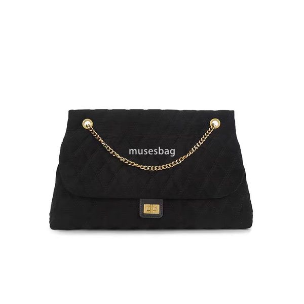 Spring, Summer, Autumn, and Winter New Korean Edition Large Capacity High Quality Textured Frosted Diamond Grid Bag Chain Strap Crossbody Shoulder Bag, Black
Spring, Summer, Autumn, and Winter New Korean Edition Large Capacity High Quality Textured Frosted Diamond Grid Bag Chain Strap Crossbody Shoulder Bag, Black