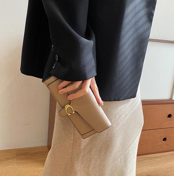 Factory wholesale womens shoulder bag simple atmosphere solid color leather clutch bag multi card folding women wallet two piece Joker fashion long wallet 7310#, Red
Factory wholesale womens shoulder bag simple atmosphere solid color leather clutch bag multi card folding women wallet two piece Joker fashion long wallet 7310#, Red