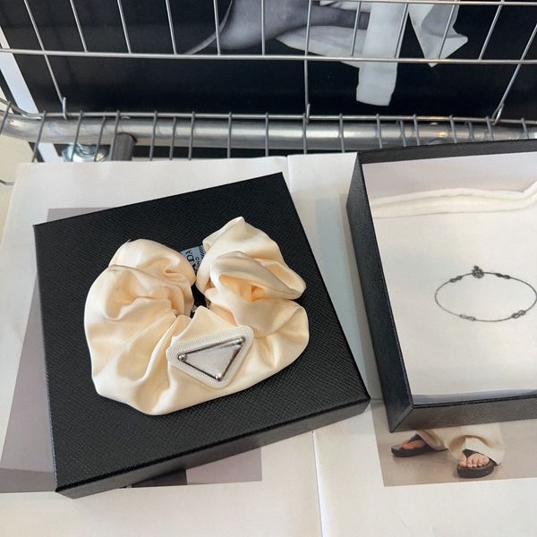 Designer Letters Printed Hair Rubber Bands Denim Large Intestine Ties Ropes Scrunchies Hairbands Elastic Ponytail Holder Accessories 91aK#
Designer Letters Printed Hair Rubber Bands Denim Large Intestine Ties Ropes Scrunchies Hairbands Elastic Ponytail Holder Accessories 91aK#