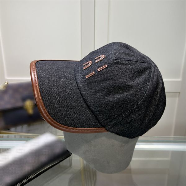 Designer Hat Men Baseball Cap Letter Fashion Sunhat Peaked Caps Women Casquette 2 Colors Classic Brand Ball Cap, Black
Designer Hat Men Baseball Cap Letter Fashion Sunhat Peaked Caps Women Casquette 2 Colors Classic Brand Ball Cap, Black