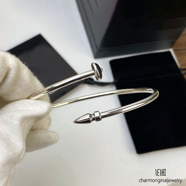 luxury chrome hesrets bracelet chromes jewelry designer bracelet heartss jewelry classic bracelet men women chrome bracelet retro silver cross bracelet punk
luxury chrome hesrets bracelet chromes jewelry designer bracelet heartss jewelry classic bracelet men women chrome bracelet retro silver cross bracelet punk