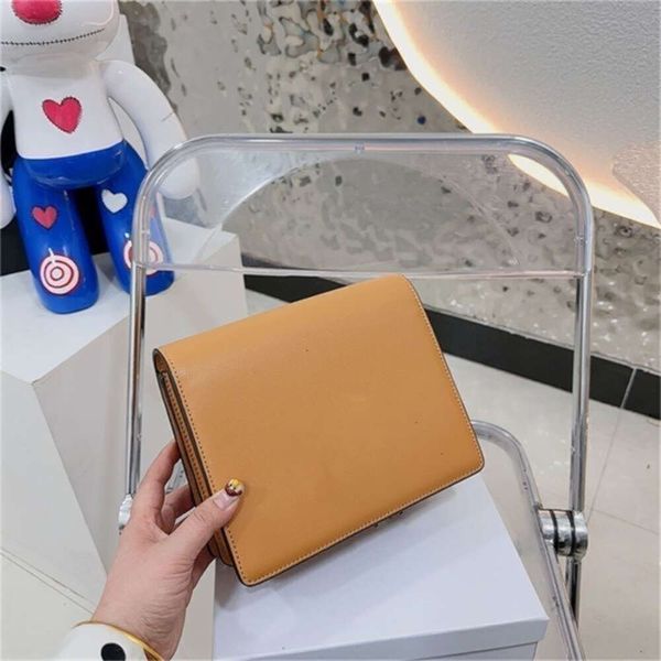 designer bag Top Luxury Women Backpack Designer Bag Folding Gift box Metal Elegant Shoulder Classic High Quality Real Leather Black Clamshell Chain Bags Cross, 1_color
designer bag Top Luxury Women Backpack Designer Bag Folding Gift box Metal Elegant Shoulder Classic High Quality Real Leather Black Clamshell Chain Bags Cross, 1_color