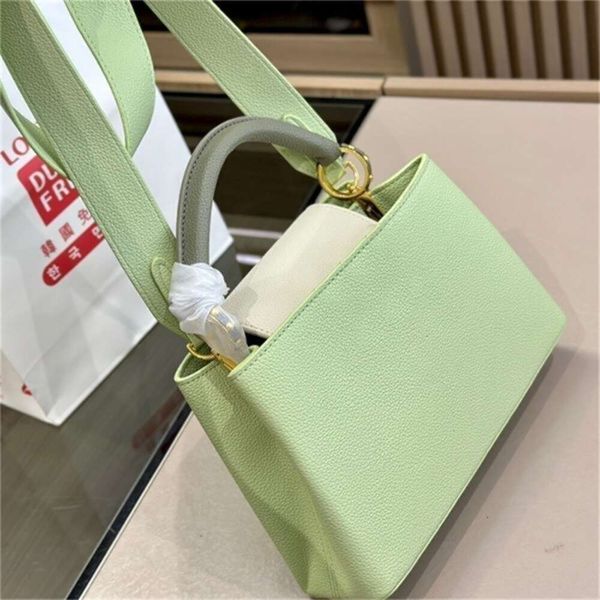 designer bag 2023 Women Designer Lady Bag Classic Grace Plain Colors Soft Real Leather Capucine Taurillon Lock Me Louies Handbag Crossbody Brand Handle Purse W, 3 20cm
designer bag 2023 Women Designer Lady Bag Classic Grace Plain Colors Soft Real Leather Capucine Taurillon Lock Me Louies Handbag Crossbody Brand Handle Purse W, 3 20cm
